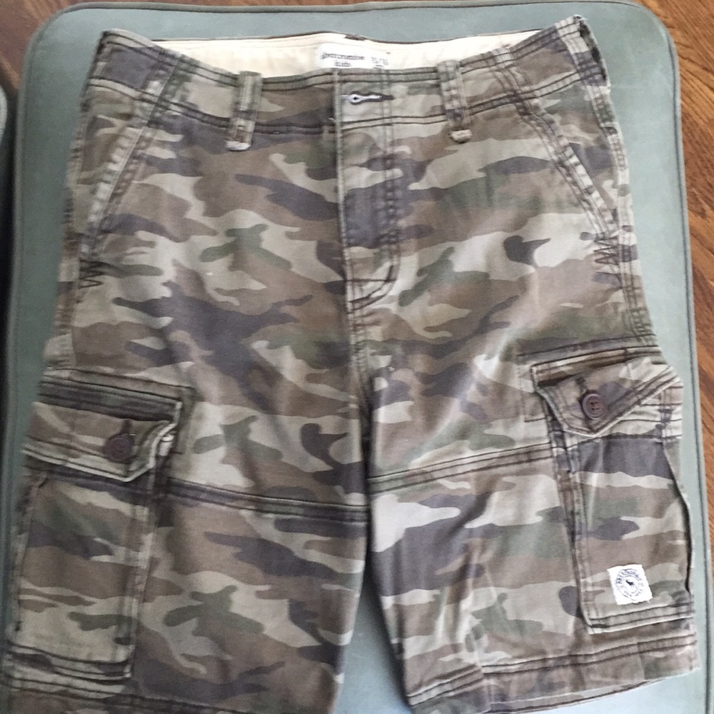 Boys Abercrombie camo cargo short